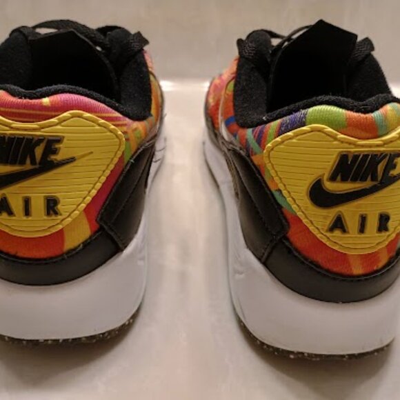 Nike Air Max 90's "Familia" - Picture 8 of 16